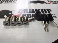 Набор личинок с ключами багажной системы LUX (4 шт.) от магазина ФаркопРос