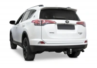 Фаркоп BERG для Toyota Rav4 2013-2019. Тип шара: E. Нагрузки: 1200/75 кг. Вес: 23 кг. Небольшой вырез в бампере. Артикул - (F.5711.002) от магазина ФаркопРос
