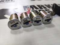 Набор личинок с ключами багажной системы LUX (4 шт.) от магазина ФаркопРос