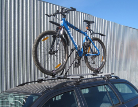 Велокрепления Atlant 8562 на крышу автомобиля от магазина ФаркопРос