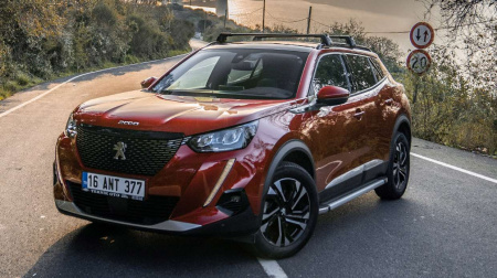 Багажник на интегрированные рейлинги Turtle Air 2 (комплект 2 шт.) модель 106 цвет черный от магазина ФаркопРос