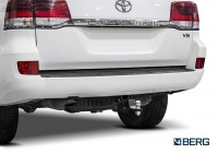 Фаркоп BERG для Toyota Land Cruiser 200 (кроме Executive, TRD) 2007-. Тип шара: E. Нагрузки: 1500/75 кг. Вес: 12,5 кг. Небольшой вырез в бампере. Артикул - (F.5713.006) от магазина ФаркопРос